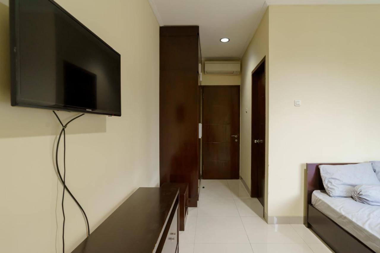Dago Suites Syariah Cikarang Mitra Reddoorz Bekasi Buitenkant foto