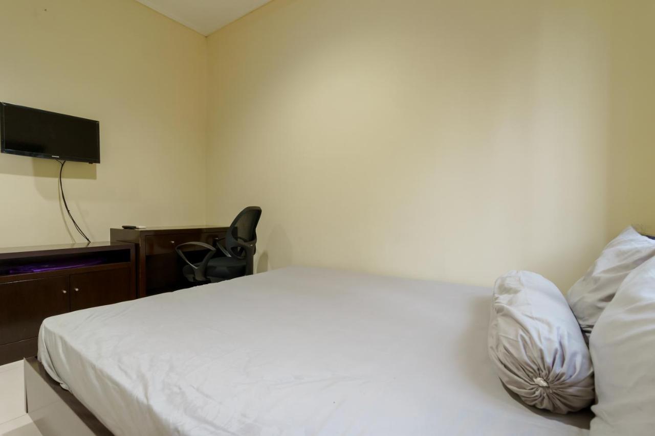 Dago Suites Syariah Cikarang Mitra Reddoorz Bekasi Buitenkant foto