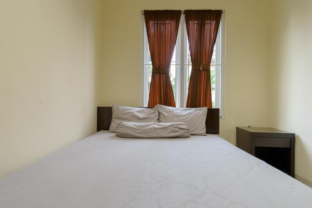 Dago Suites Syariah Cikarang Mitra Reddoorz Bekasi Buitenkant foto